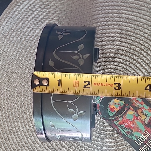 Soapstone Trinket Dish - Picture 8 of 10